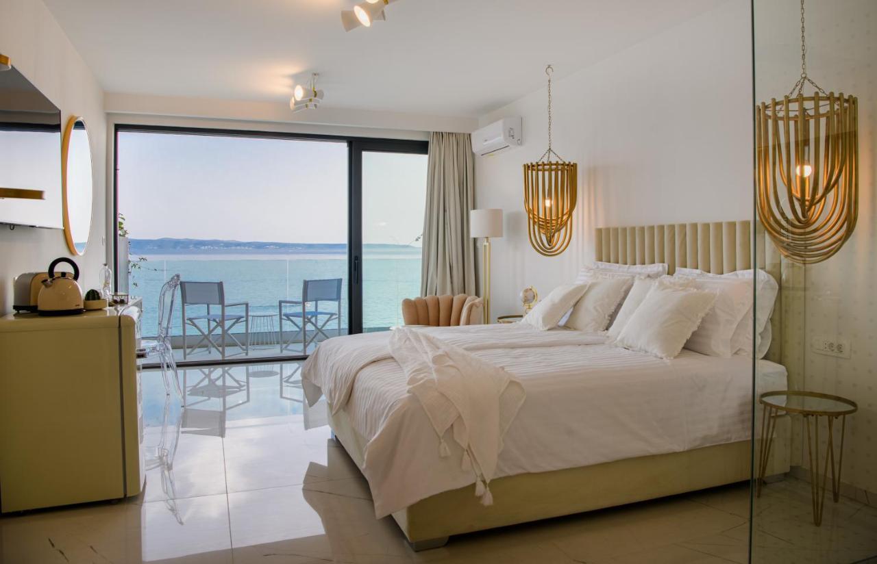 Gallery Luxury Suites & Rooms-Only Adults Apartman