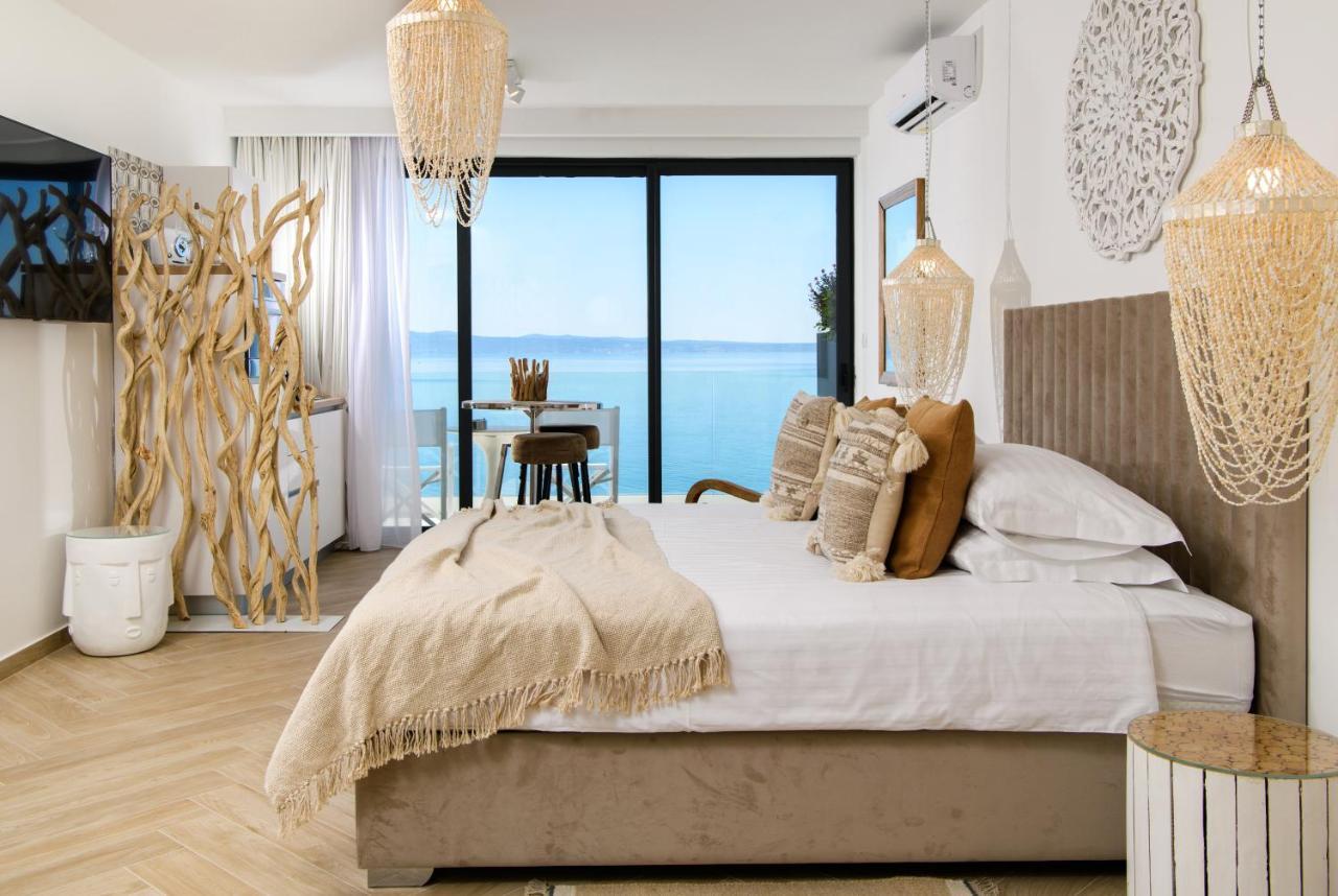Gallery Luxury Suites & Rooms-Only Adults Apartman