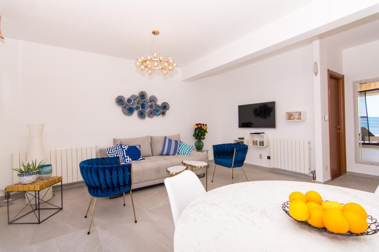 Apartamento Gallery Luxury & Rooms-only Adults *