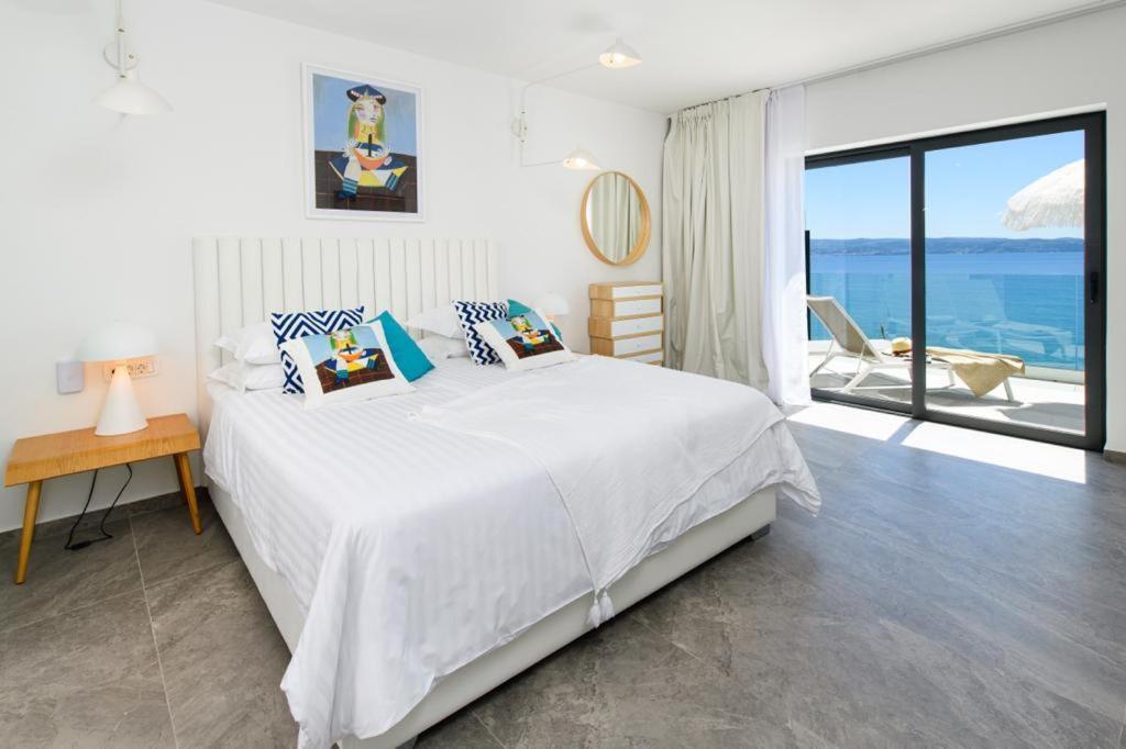 Gallery Luxury & Rooms-only Adults *