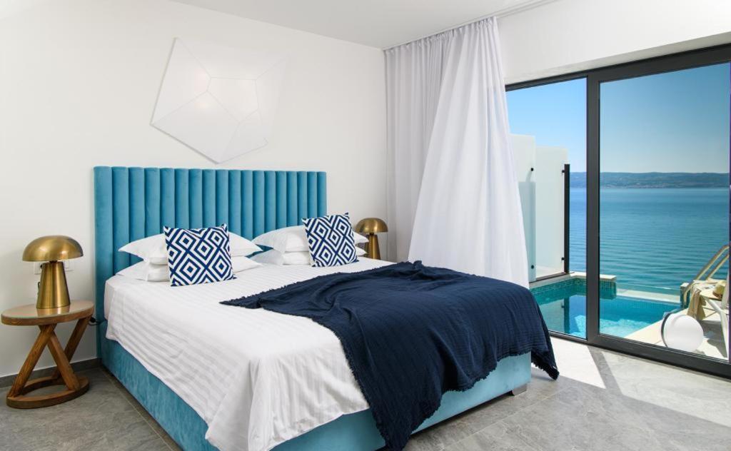 Gallery Luxury & Rooms-only Adults