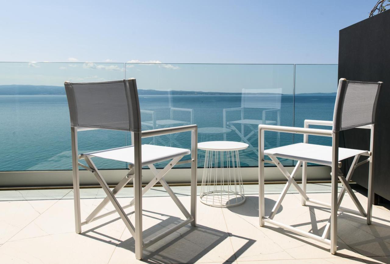 Gallery Luxury Suites & Rooms-Only Adults Apartment