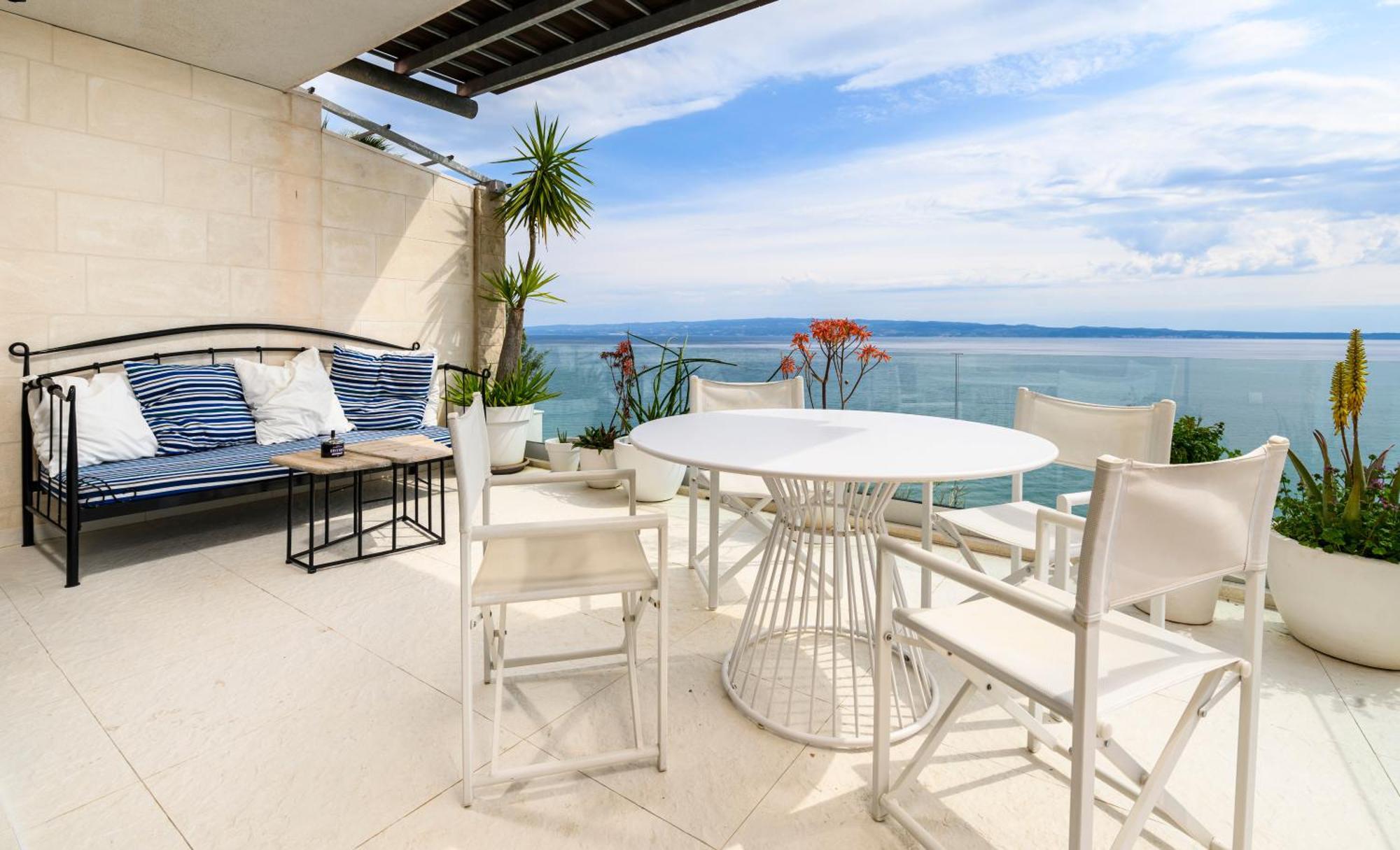 Gallery Luxury & Rooms-only Adults