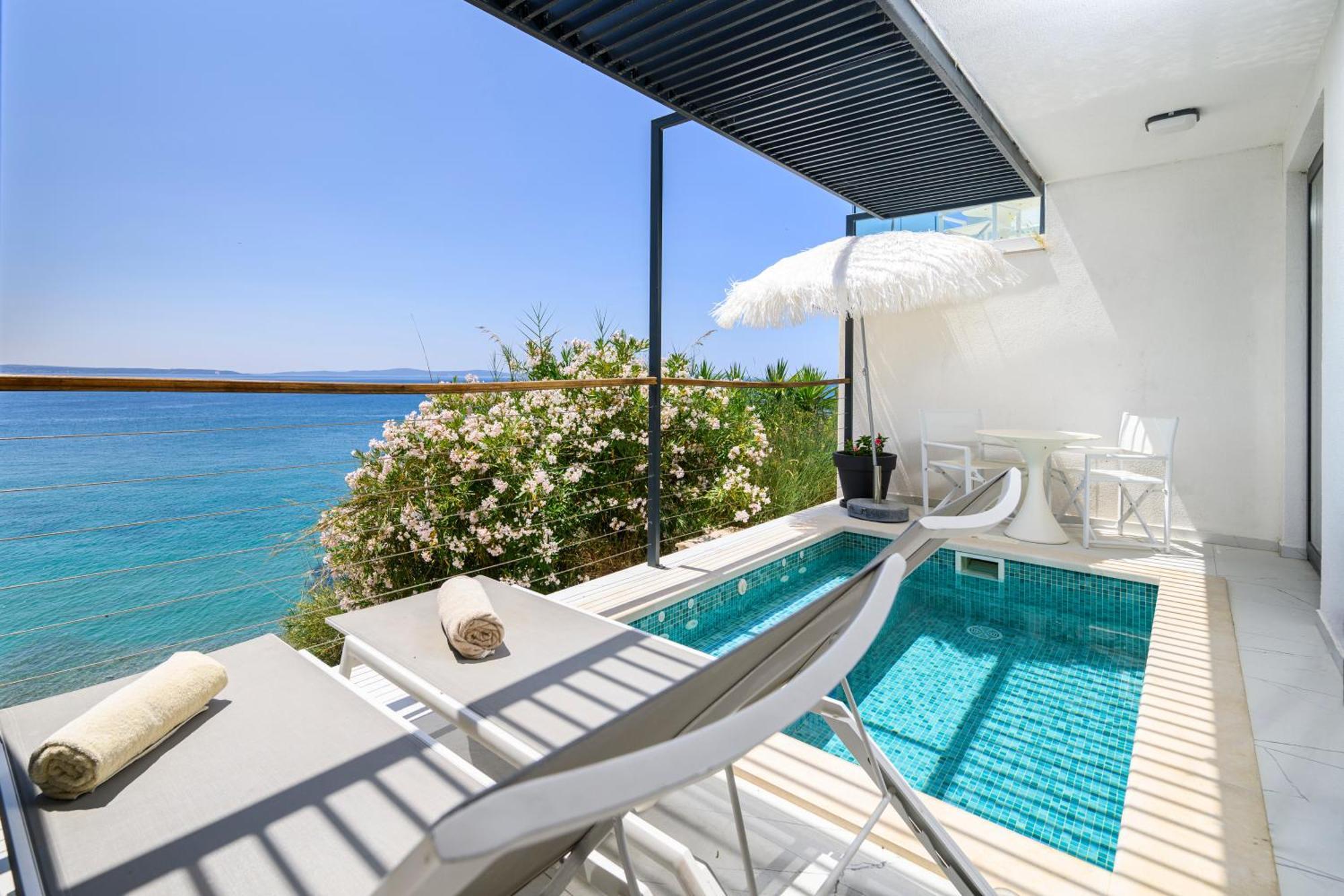 Apartament Gallery Luxury & Rooms-only Adults Split