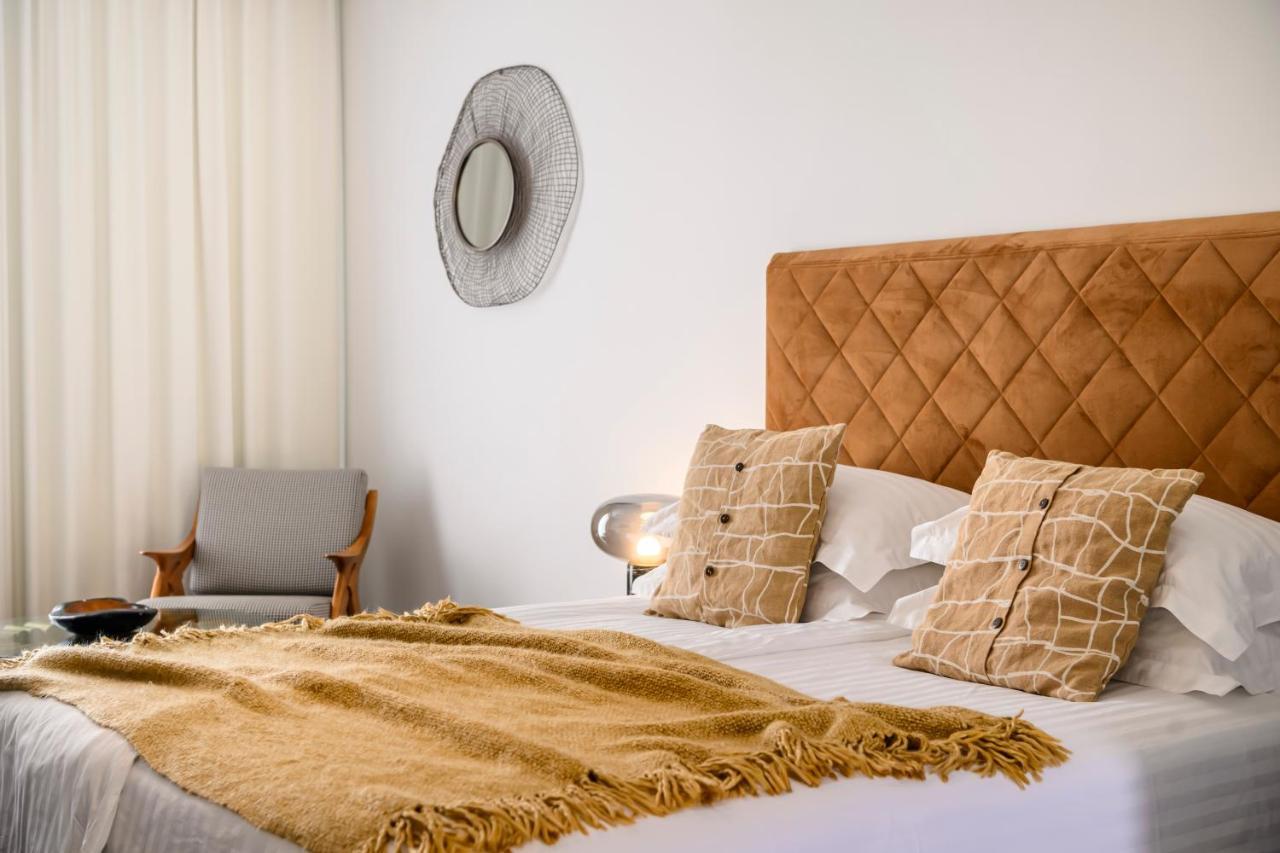 Gallery Luxury Suites & Rooms-Only Adults Apartment Split